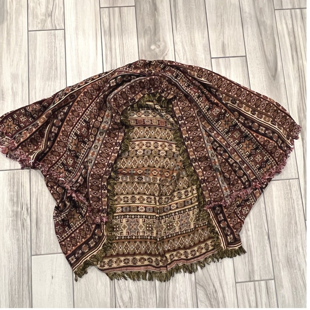 Unbranded Poncho Wrap Womens OS Burgundy Southwestern Woven Fringe Good Boho
